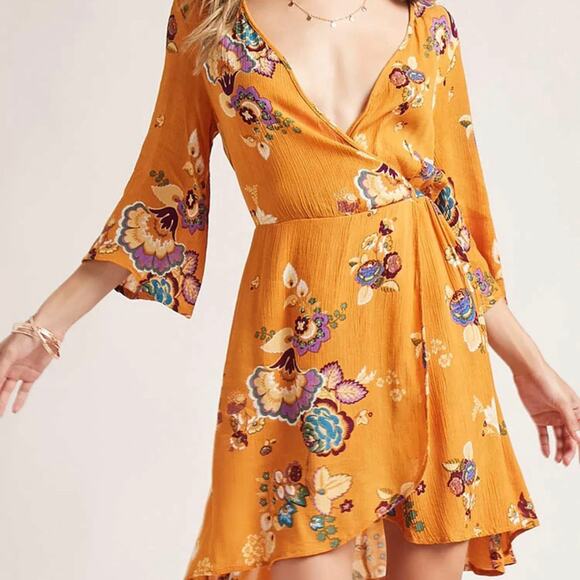 I The Wild Dress Women M Mustard Floral Faux Wrap Bell Sleeve Surplice Rayon - Picture 1 of 12